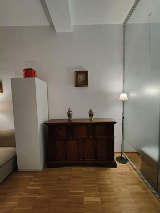 Short Rent Milan Porta Romana Bagian luar foto